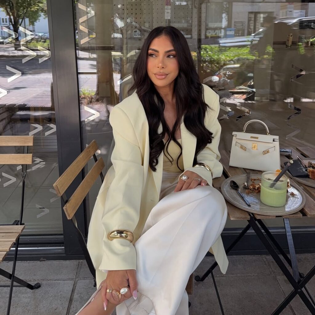 What to wear on a coffee date