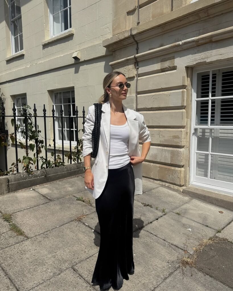 How to wear satin skirt