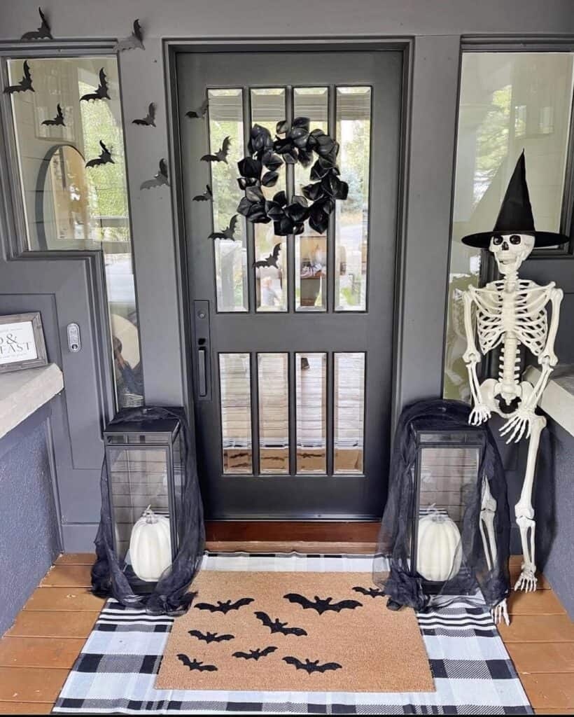 Halloween porch decor inspo
