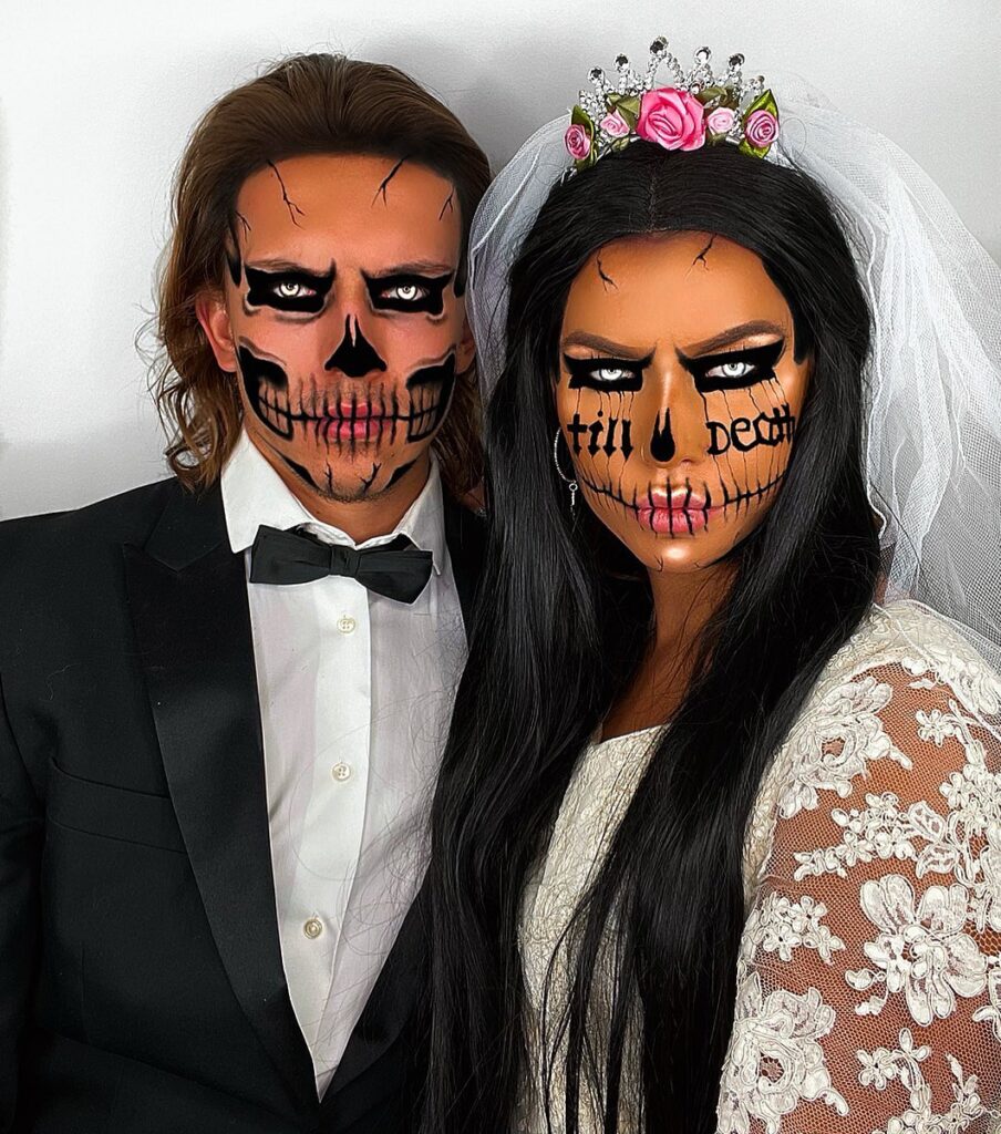 Halloween costume for couples