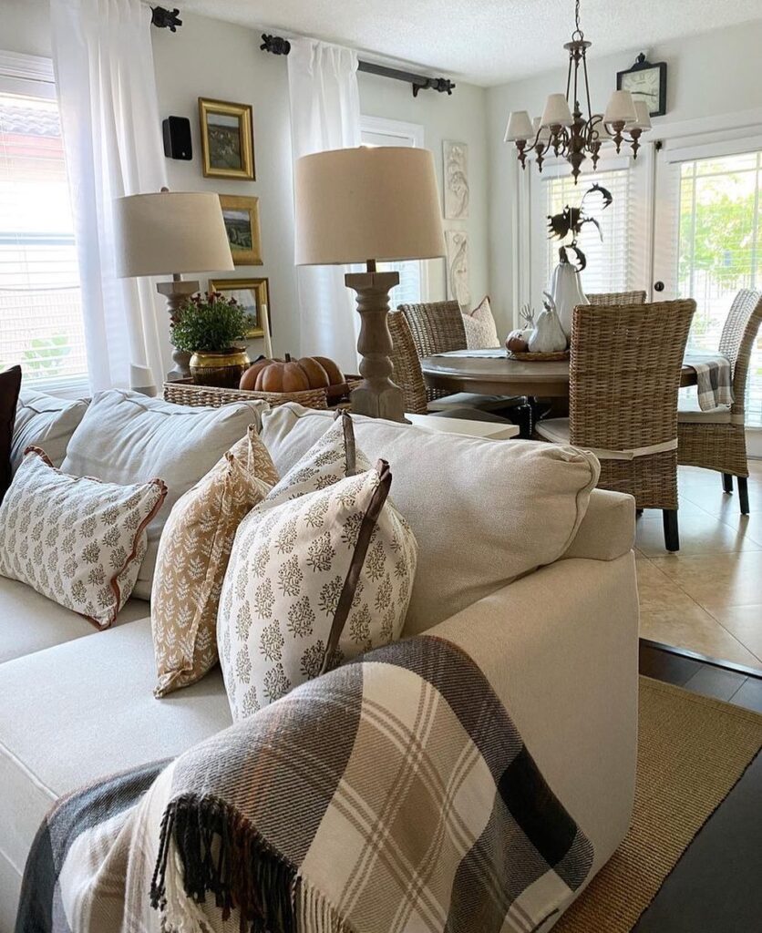 Fall Decor Ideas 2025: Cozy & Chic Ways to Style Your Home