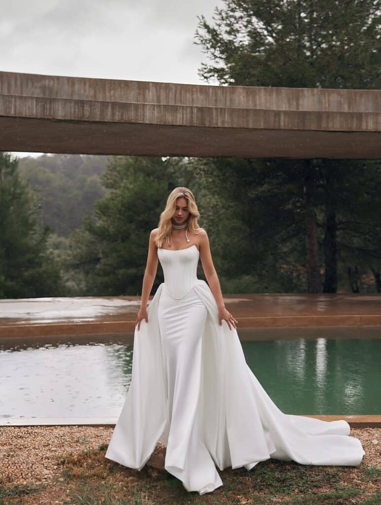 Stunning dreamy wedding dress designs