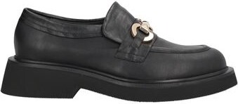 The ultimate guide to winter shoes