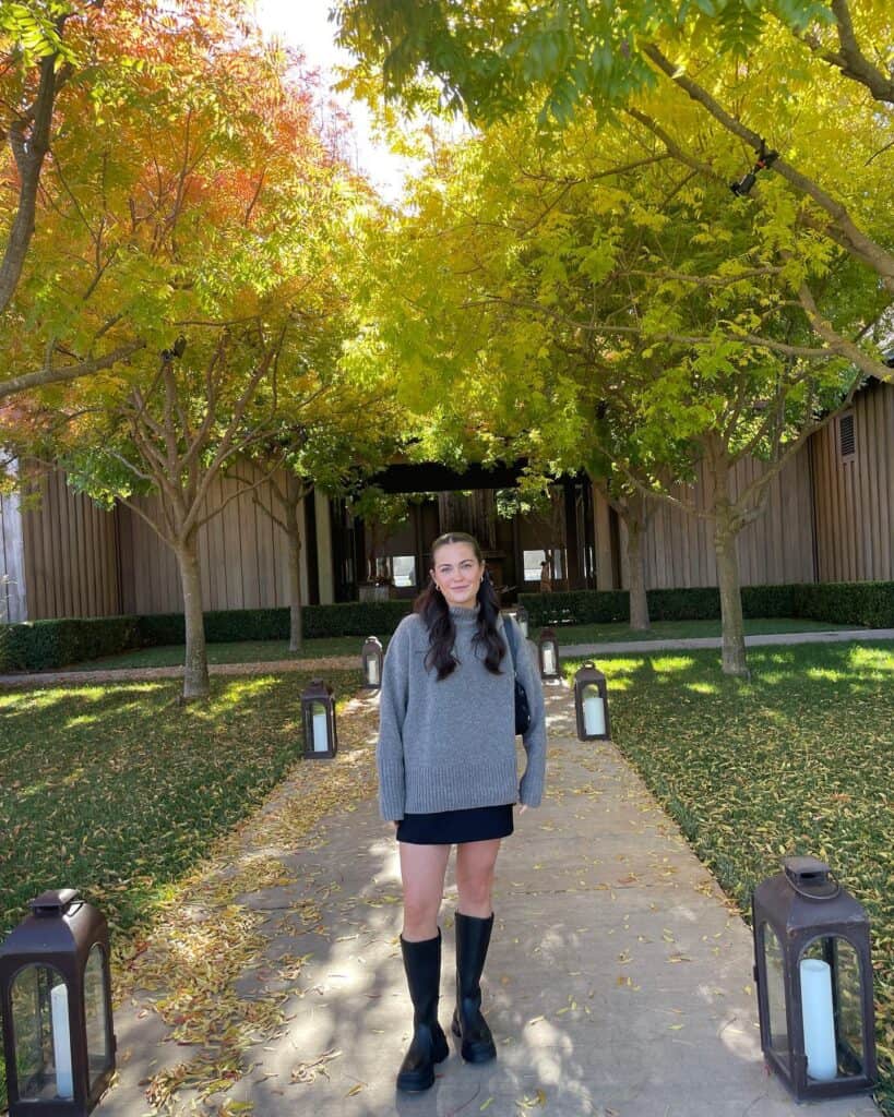 Fall winery outfit idea