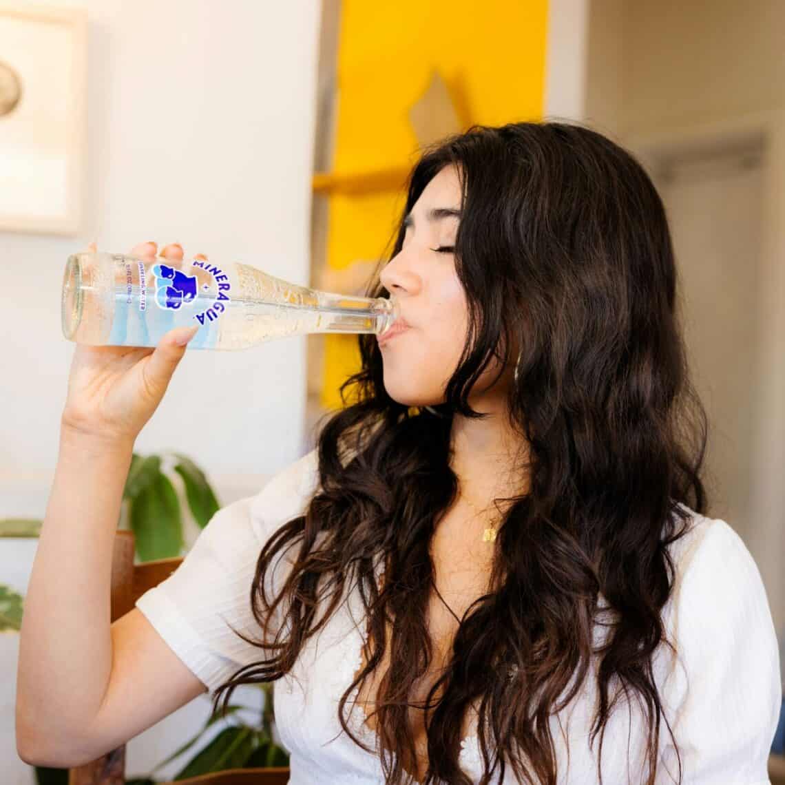 uncovering the health perks of sparkling water