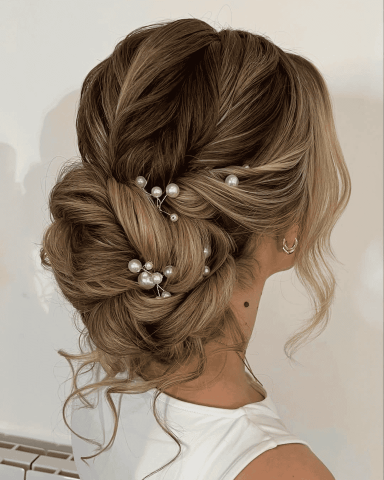 Bridesmaid Hairstyles: Chic Styles For A Soft, Romantic Look