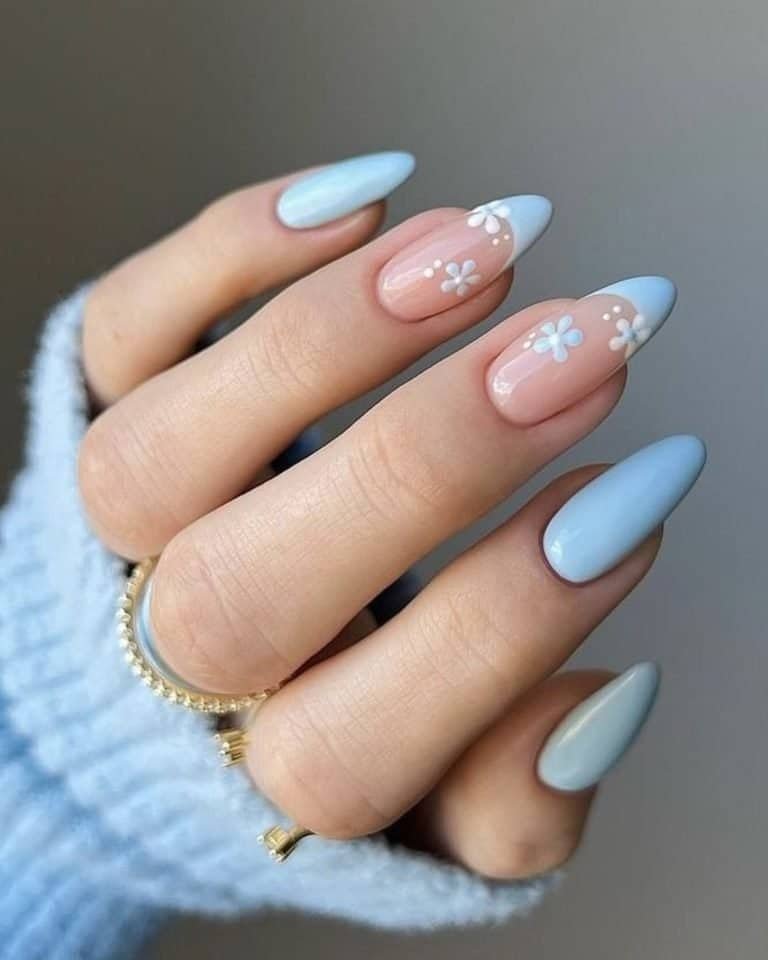Stunning Blue Nails That Steal the Spotlight Every Season