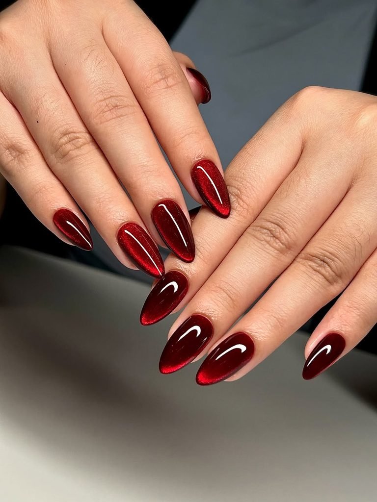 Cat Eye Nails: The Best Magnetic Finishes and Styles